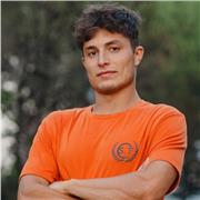 Soy entrenador personal, joven pero con mucha experiencia y conocimientos. Especializado en entrenos para la salud y la ganancia muscular. Preguntame!